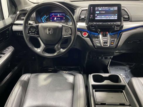 Used 2023 Honda Odyssey Touring image 11