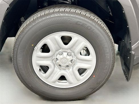 Used 2026 Toyota Tundra SR image 9