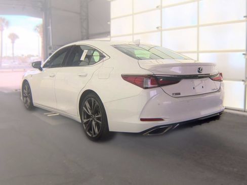 Used 2019 Lexus ES 350 F Sport w/ Accessory Package 2 FWD image 2