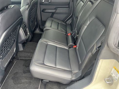 New 2025 Ford Bronco Badlands w/ Sasquatch Package image 19