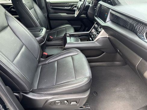 Used 2024 GMC Yukon Denali RWD image 15