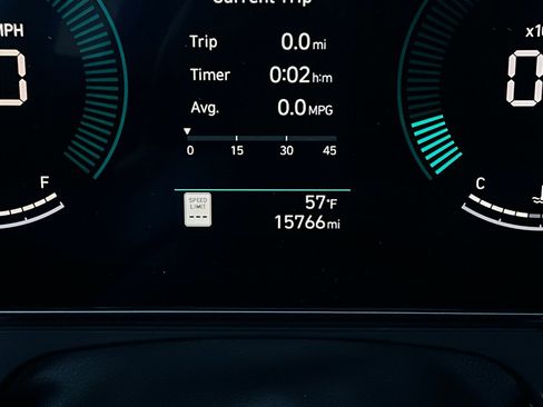 Used 2025 Hyundai Kona SEL image 40