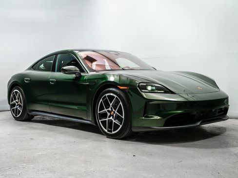 New 2026 Porsche Taycan image 9