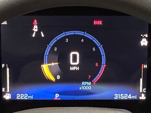Used 2025 Chevrolet Trax LT FWD image 39