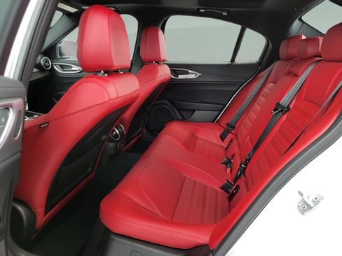 New 2025 Alfa Romeo Giulia w/ Veloce Package Rwd image 38