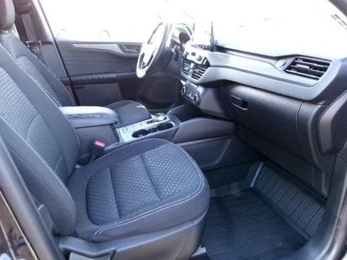 Certified 2023 Ford Escape Active image 3