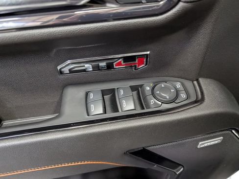 Used 2024 GMC Sierra 1500 AT4 w/ Technology Package AWD/4WD image 14