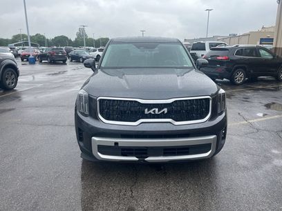 Used 2024 Kia Telluride LX
