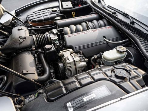 Used 1999 Chevrolet Corvette Coupe w/ Performance Handling Pkg RWD image 25