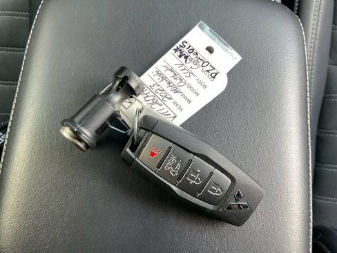 Used 2023 Mitsubishi Outlander SE FWD image 37