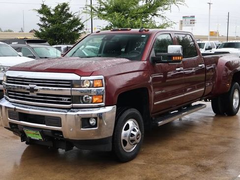 Used 2017 Chevrolet Silverado 3500 LTZ AWD/4WD image 3