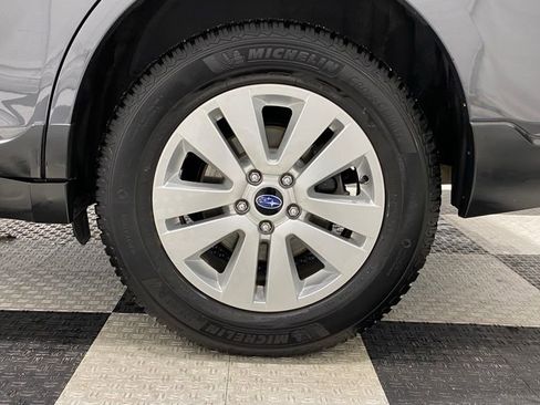 Used 2018 Subaru Outback 2.5i Premium image 10