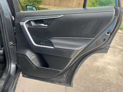 Used 2024 Toyota RAV4 XLE image 31