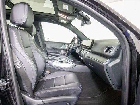 Used 2025 Mercedes-Benz GLE 350 4MATIC image 10