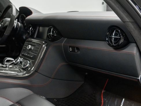 Used 2014 Mercedes-Benz SLS AMG GT Coupe image 13