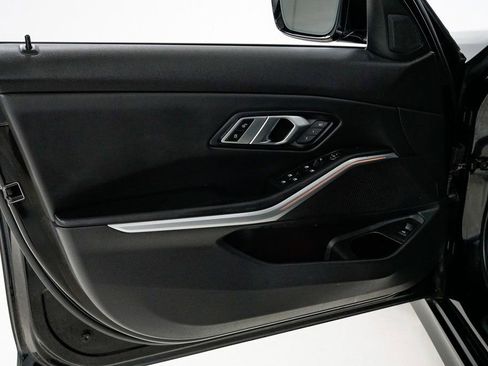 Used 2022 BMW 330i xDrive Sedan w/ Driving Assistance Package image 8