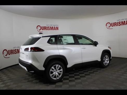Used 2026 Toyota Corolla Cross L AWD/4WD image 10
