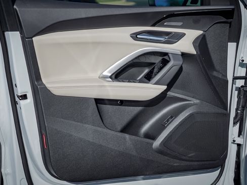 New 2025 Audi Q5 Premium Plus image 22