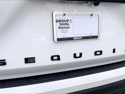 Used 2023 Toyota Sequoia TRD Pro AWD/4WD image 29