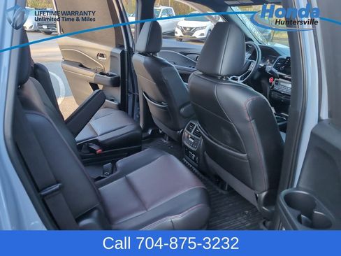 Used 2022 Honda Pilot Black Edition image 15