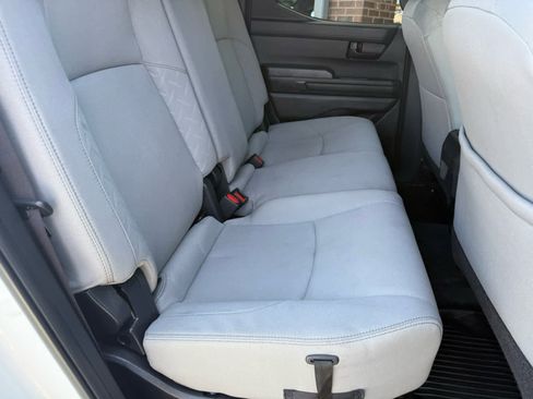 Used 2024 Toyota Tacoma SR5 AWD/4WD image 6