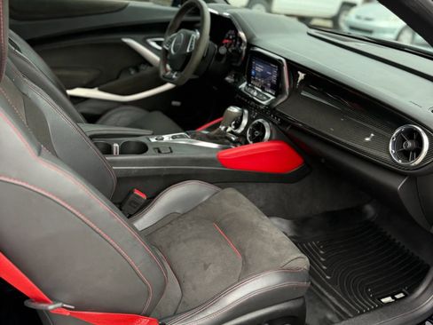 Used 2020 Chevrolet Camaro ZL1 RWD image 22