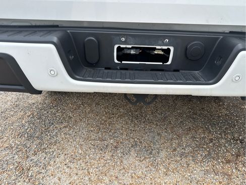 Used 2021 Chevrolet Colorado LT w/ Safety Package RWD image 21
