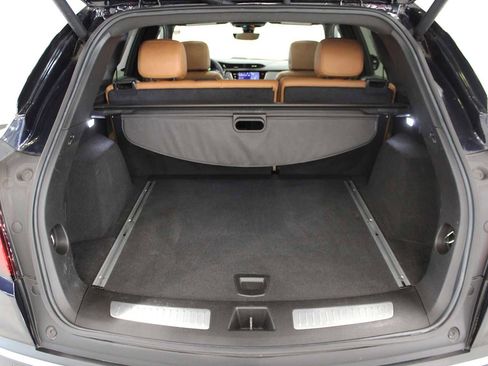 Certified 2022 Cadillac XT5 Premium Luxury w/ Technology Package image 9