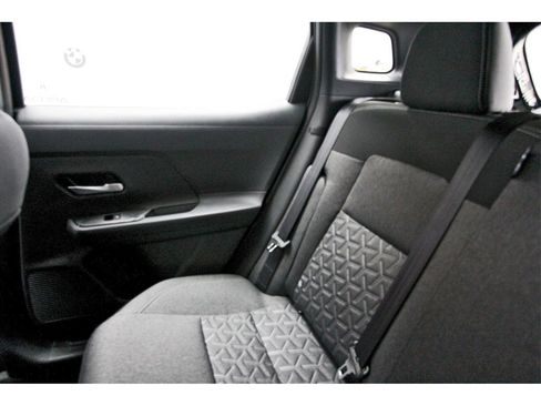 New 2026 Nissan Kicks SV w/ SV Premium Package image 9