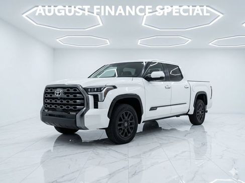 Used 2025 Toyota Tundra Platinum AWD/4WD image 1