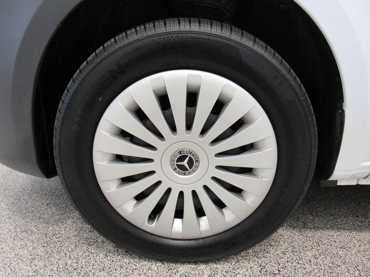 Used 2022 Mercedes-Benz Metris image 11