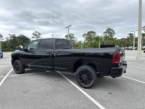 New 2026 RAM 3500 Laramie AWD/4WD image 5