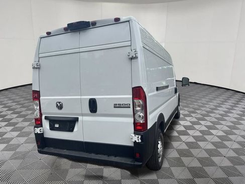 Used 2023 RAM ProMaster 2500 FWD image 7