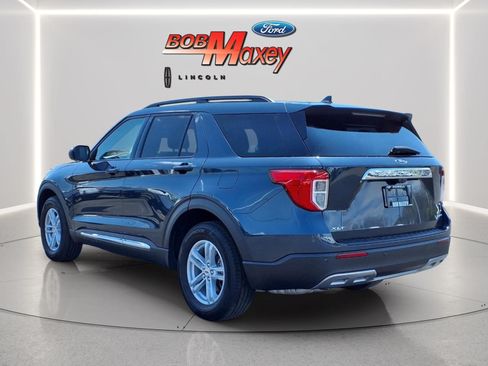 Used 2024 Ford Explorer XLT w/ Equipment Group 202A AWD/4WD image 8