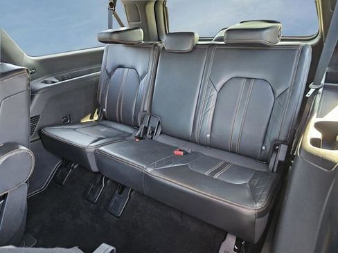 Used 2022 Ford Expedition Max Platinum image 35
