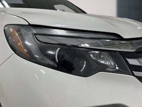 Used 2018 Honda Pilot EX image 11