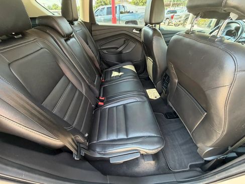 Used 2017 Ford Escape Titanium AWD/4WD image 16