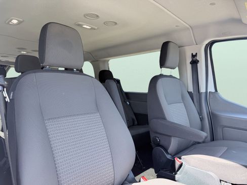 Used 2023 Ford Transit 350 XLT image 22