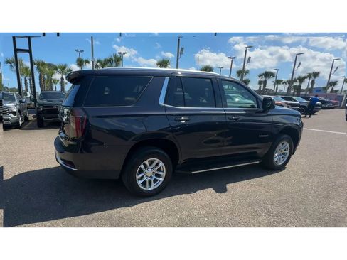 Used 2025 Chevrolet Tahoe LT RWD image 2