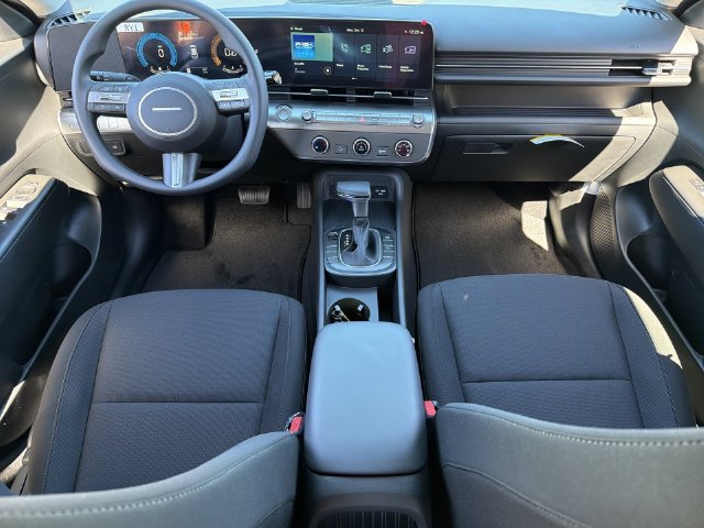 Used 2027 Hyundai Kona SE FWD image 17