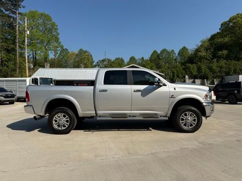 Used 2017 RAM 2500 Laramie AWD/4WD image 3