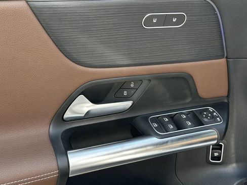 Certified 2022 Mercedes-Benz GLA 250 image 11
