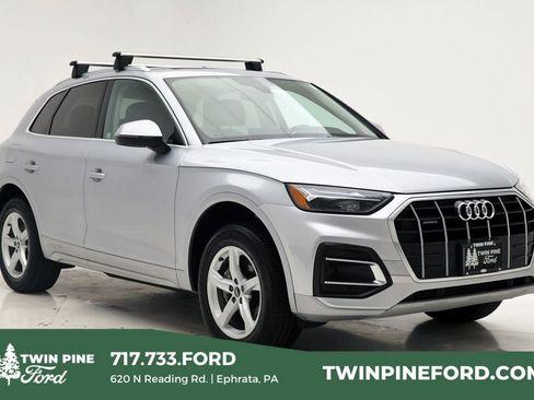 Used 2023 Audi Q5 2.0T Premium w/ Convenience Package image 1