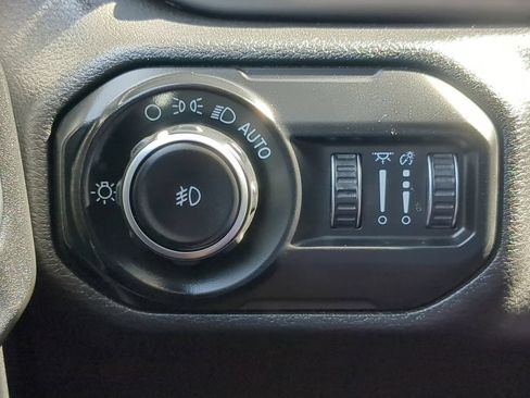 Used 2020 Jeep Wrangler Unlimited Sport S AWD/4WD image 25