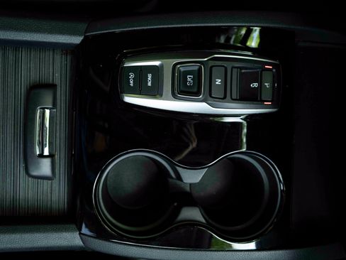 Used 2019 Honda Pilot Touring image 28