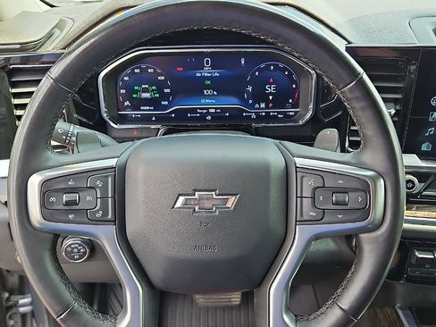 Used 2024 Chevrolet Silverado 1500 LT Trail Boss w/ Convenience Package II AWD/4WD image 17