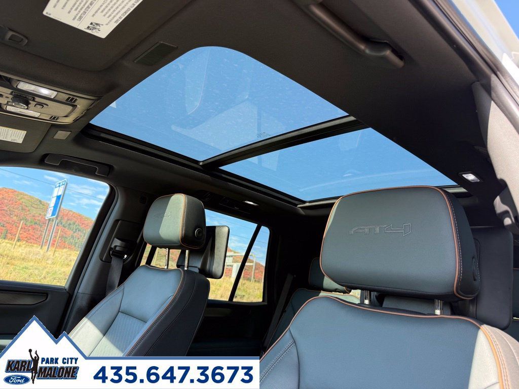Used 2025 GMC Yukon AT4 w/ AT4 Premium Plus Package AWD/4WD image 27