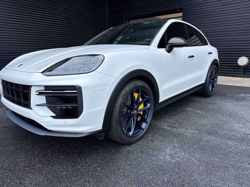 Certified 2024 Porsche Cayenne Turbo GT AWD/4WD image 1