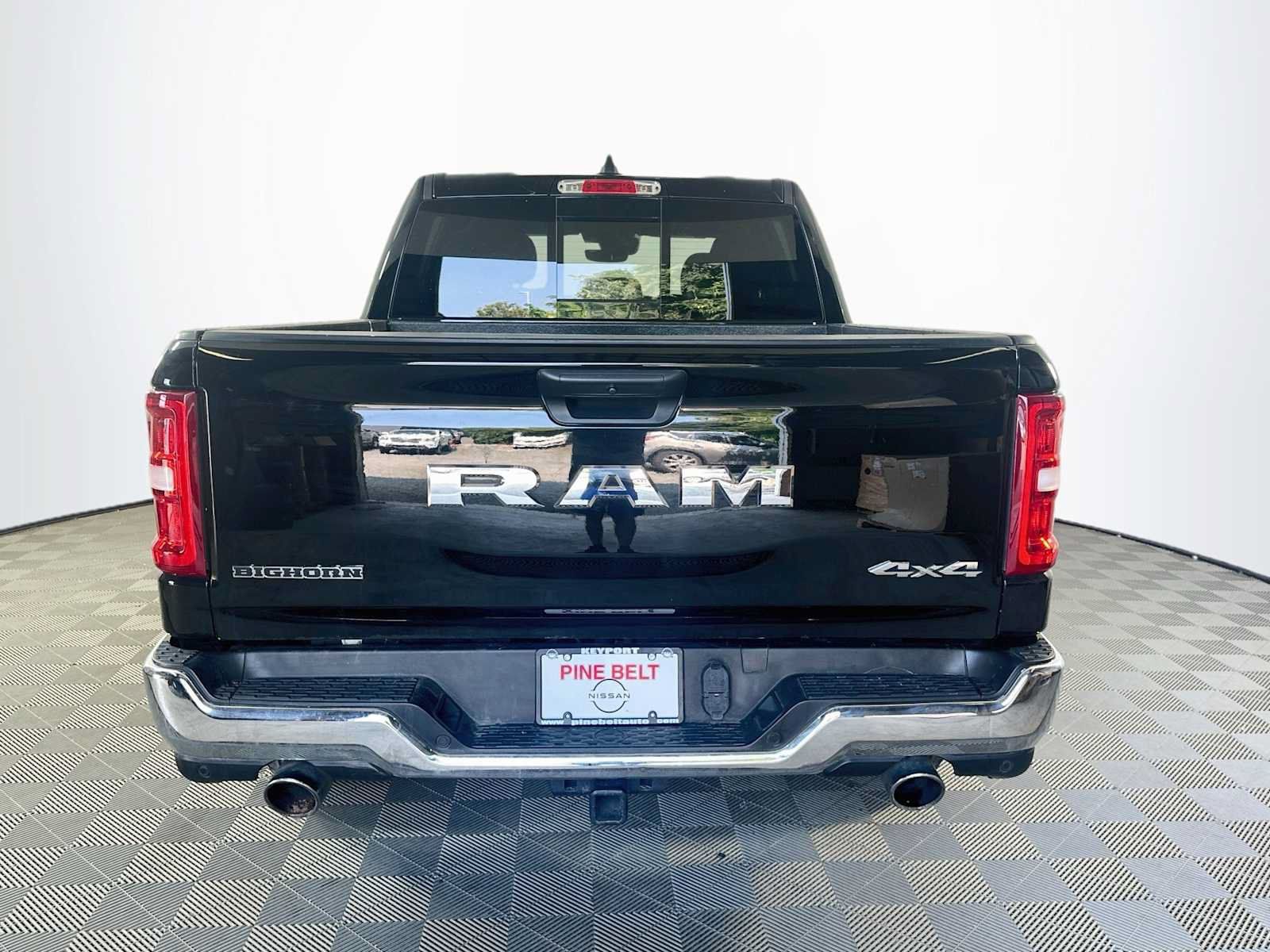 Used 2025 RAM 1500 Big Horn AWD/4WD image 5