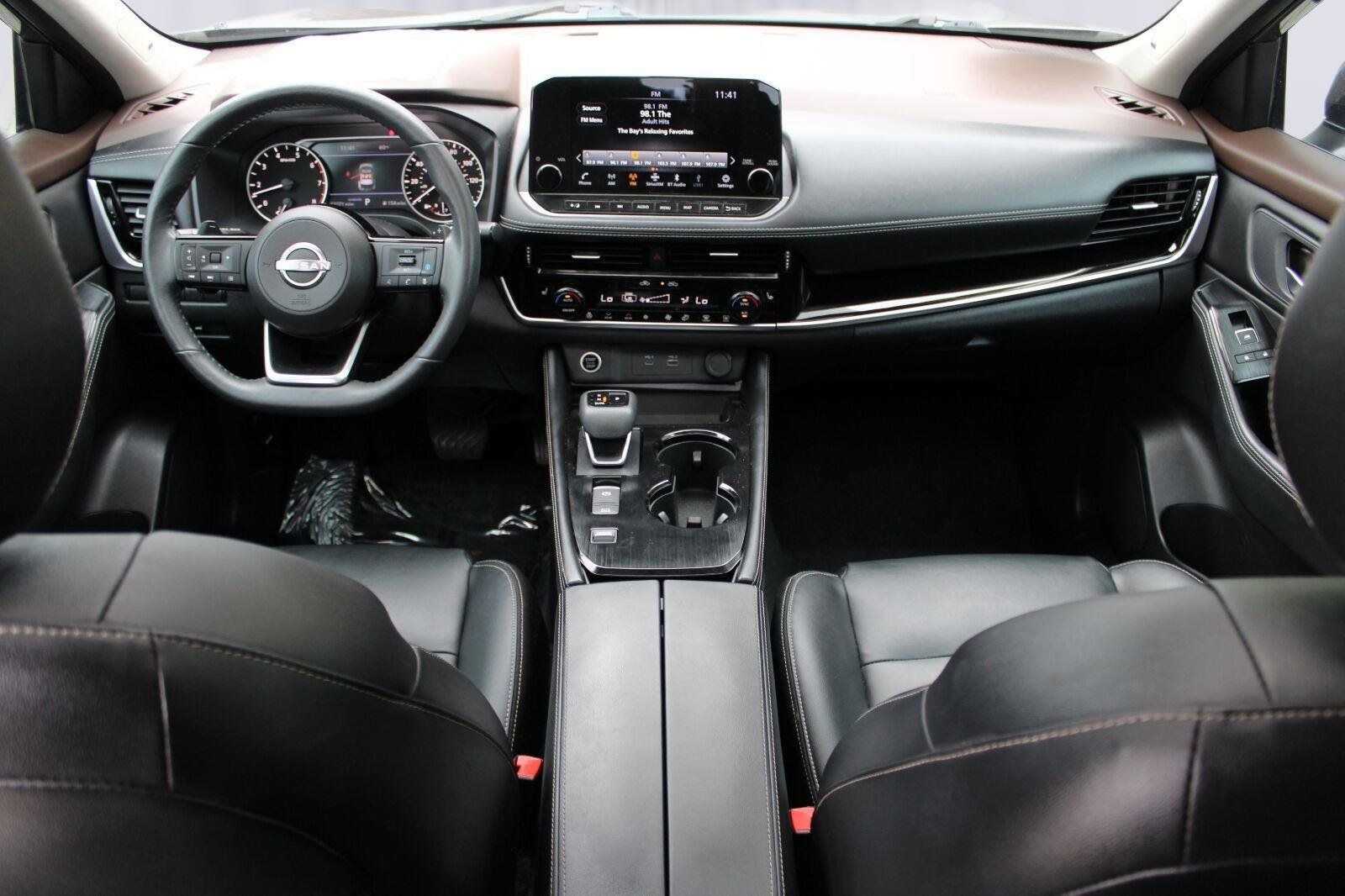 Used 2023 Nissan Rogue SL w/ SL Premium Package FWD image 2